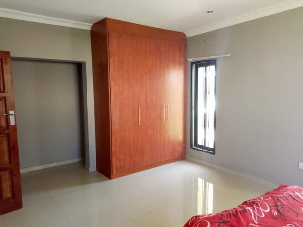 ibex-hill-executive-three-3bedroomed-furnished-vila-big-4