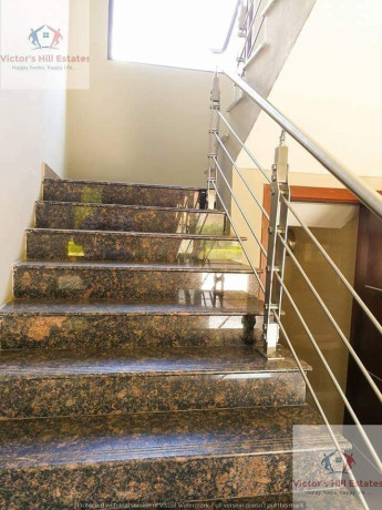 roma-executive-three-3bedroomed-all-en-suit-big-3