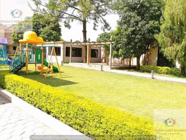 roma-executive-three-3bedroomed-all-en-suit-big-5