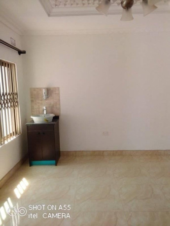 3-bedroom-flat-in-meanwood-ibex-big-0