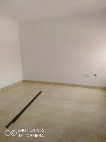 3-bedroom-flat-in-meanwood-ibex-big-2