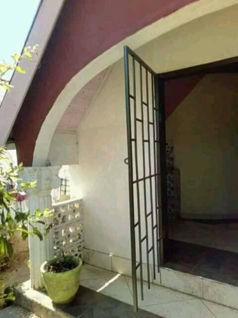 vacant-bedsitter-in-chelston-big-1