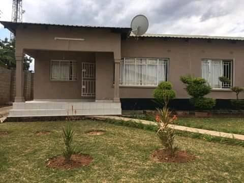 2-bedroom-flat-in-roma-for-rent-big-1