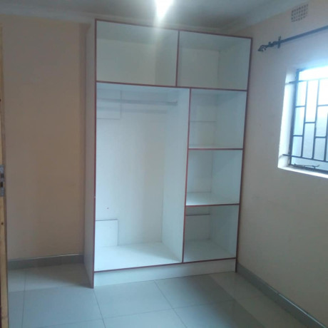 executive-1-bedroomed-flat-in-makeni-big-4