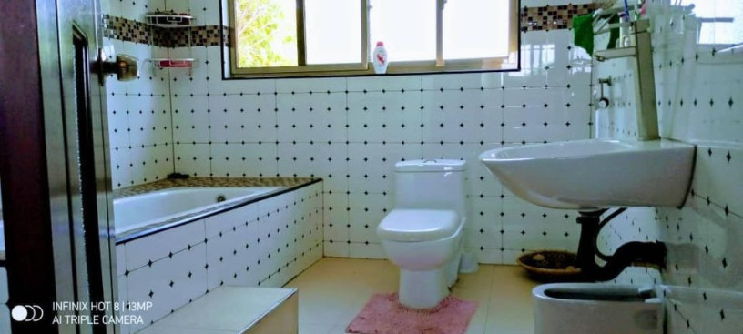 6-bedroom-property-for-sale-in-phi-big-4