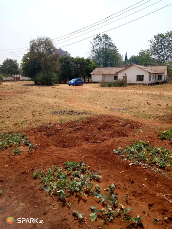 quick-sale-property-5-bedroom-house-in-makeni-bonaventure-big-2