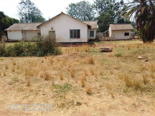 quick-sale-property-5-bedroom-house-in-makeni-bonaventure-big-6