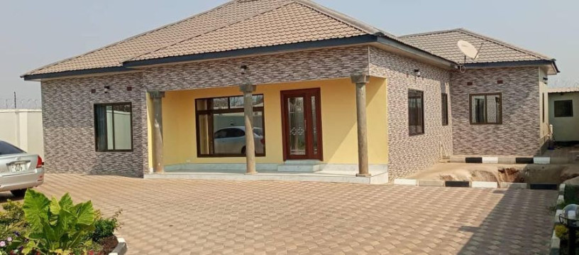 house-for-sale-in-new-kasama-big-2