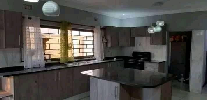 4-bedroom-house-for-sale-in-chalala-big-3