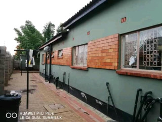 spacious-3-bedroom-house-for-sale-in-chalala