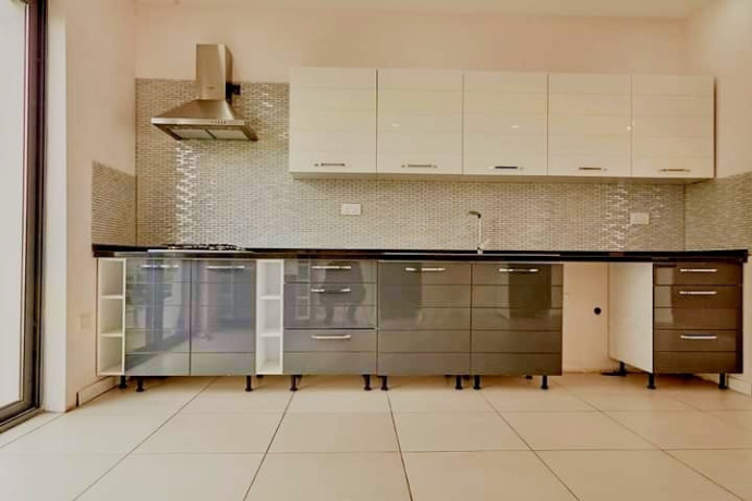 executive-four-4-bed-duplex-apartment-near-the-american-embassy-big-8