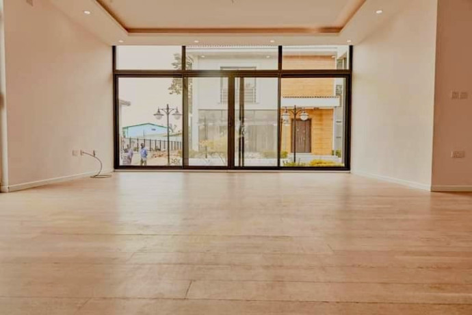 executive-four-4-bed-duplex-apartment-near-the-american-embassy-big-0