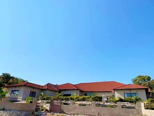 ndola-executive-7-bedroom-house-with-river-front-and-multiple-sports-court-big-5
