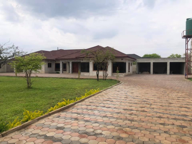 4-bedroom-stand-alone-house-in-meanwood-ibex-hill-big-0