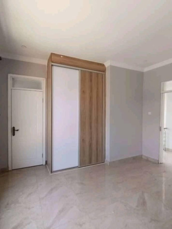 neat-and-spacious-3-bedroom-apartment-for-rent-and-sale-in-ibex-hill-big-1