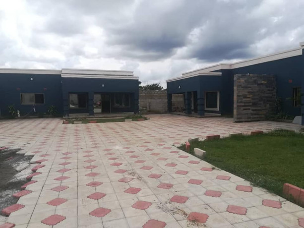 executive-2-bedroomed-semi-detached-flat-in-makeni-big-3