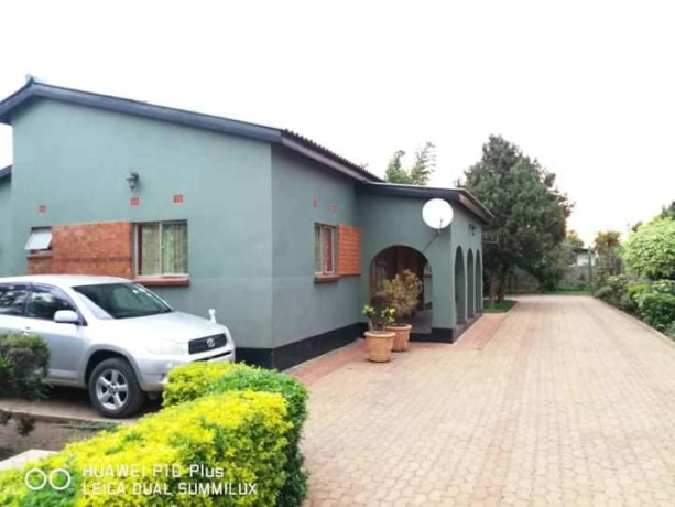spacious-3-bedroom-house-for-sale-in-chalala-big-1