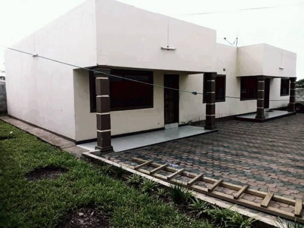 2-bedroom-semidetached-flat-in-secure-yard-big-4