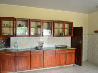 4-bedroom-house-in-olympia