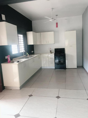 roma-3-bedroomed-flat-with-communal-pool-and-kids-play-area-big-3