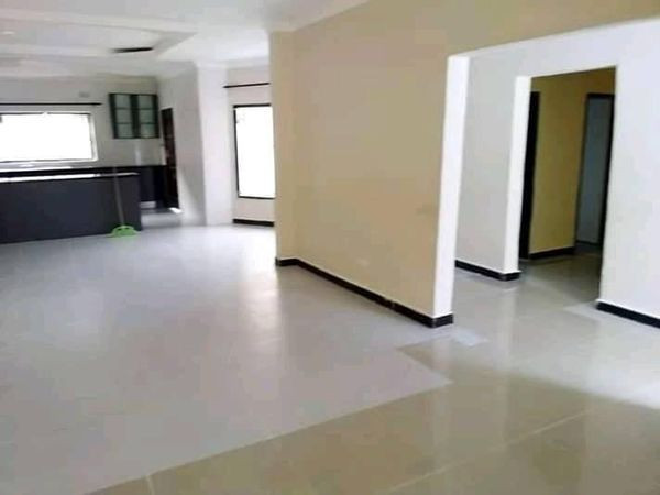 3-bedroom-flat-for-rent-in-salama-park-big-3