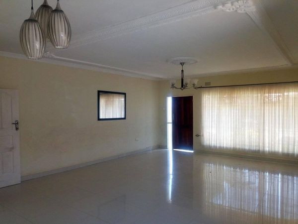 2-bedroom-msc-flat-in-ibex-hill-big-2