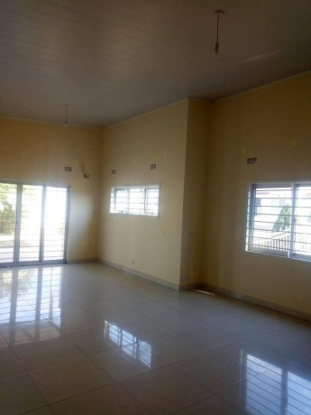 beautiful-3-bedroom-msc-flat-in-ibex-hill-big-0