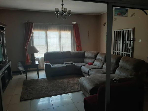 4-bedroom-standalone-house-with-cottage-in-avondale-big-6