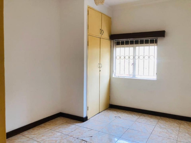 3-bed-flat-for-rent-in-kabulonga-big-4