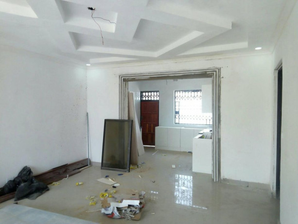 newly-built-2-bedroom-flats-big-2