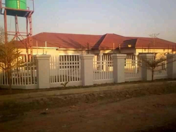 3-bedroom-semidetached-flat-for-rent-in-meanwood-vona-valley-big-1