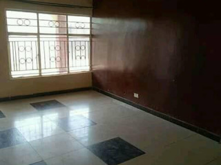 vacant-3-bedroom-stand-alone-house-with-modern-fittings