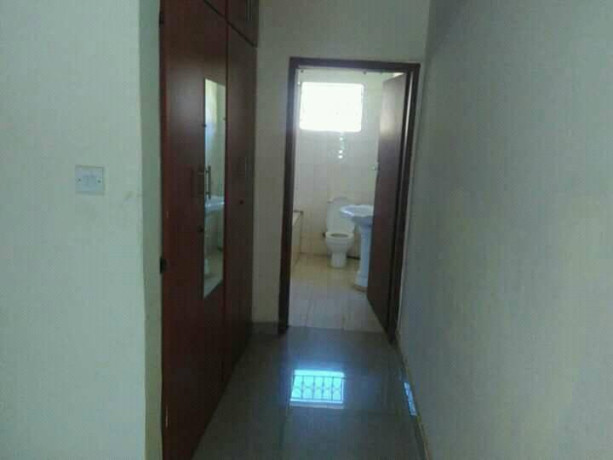 vacant-modern-executive-three-bedroomed-house-in-woodlands-extension-big-3