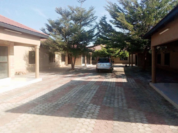 newly-built-executive-3-bedroom-flat-in-meanwood-vorna-valley-big-4