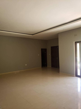 executive-3-bedroom-stand-alone-villa-for-rent-in-new-kasama-big-5