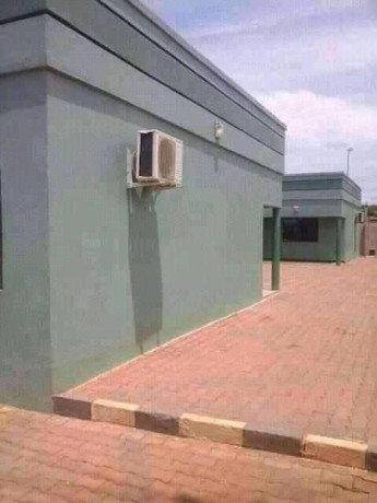 2-bedroom-flat-in-meanwood-ibex-big-4