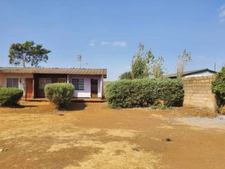 neat-and-spacious-bedsitter-for-sale-in-chilenje-south