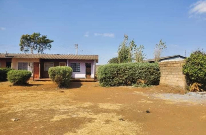 neat-and-spacious-bedsitter-for-sale-in-chilenje-south-big-0