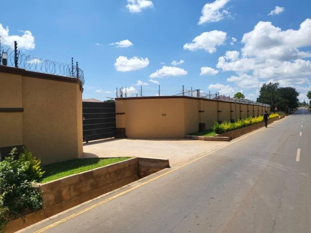 4-bedroom-flats-for-sale-in-lilayi-estate-big-4