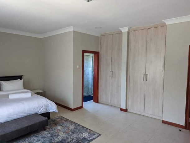 beautiful-3-bedroom-house-for-sale-in-woodlands-big-7