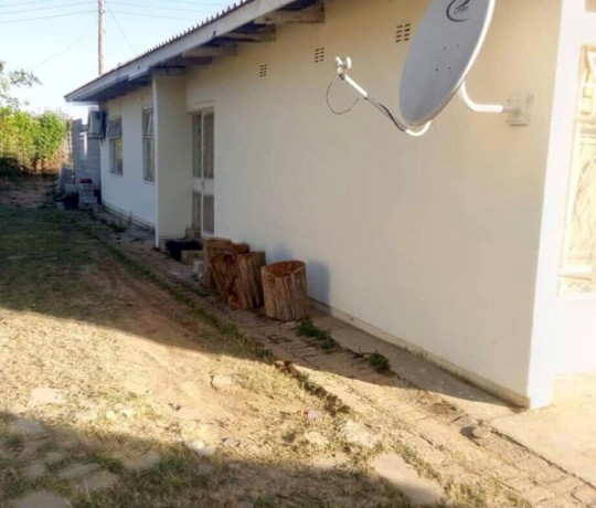 3-bedroom-house-for-sale-in-avondale-big-1