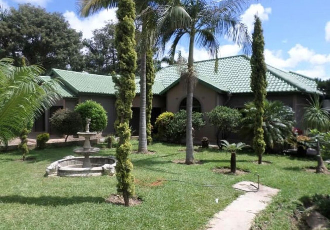 4-bedroom-house-for-sale-in-chudleigh-big-0