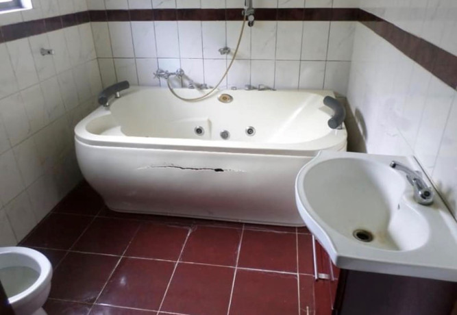 4-bedroom-house-for-sale-in-chudleigh-big-7