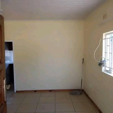 2-bedroom-house-for-rent-in-makeni-big-0