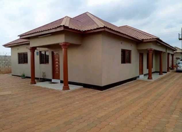 2-bedroom-flat-for-rent-in-chalala-big-0