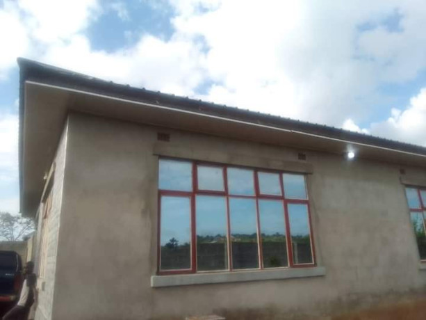 4-bedroom-flat-for-sale-in-kitwe-big-3