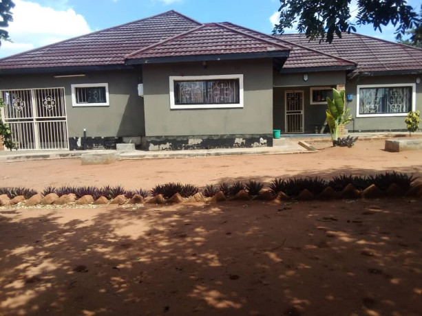 4-bedroom-standalone-house-for-sale-in-livingstone-big-7