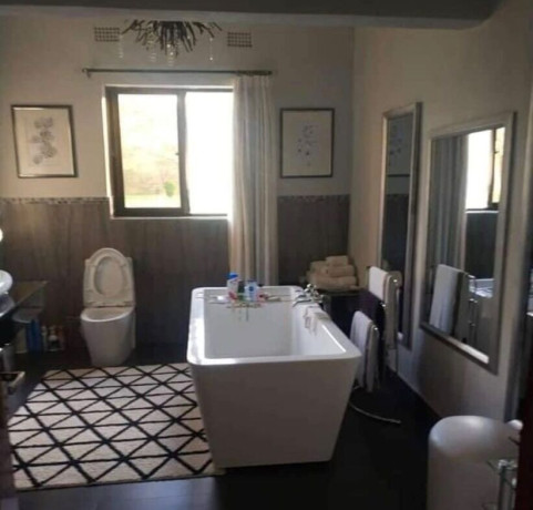 4-bedroom-house-for-sale-in-silverest-big-5