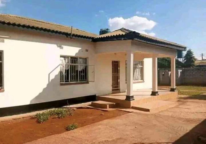 3-bedroom-house-for-sale-in-woodlands-big-2