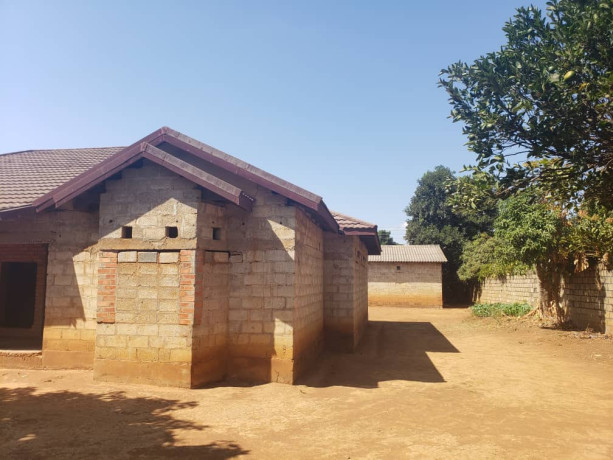 unfinished-3-bedroom-house-for-sale-in-makeni-bonaventure-big-5